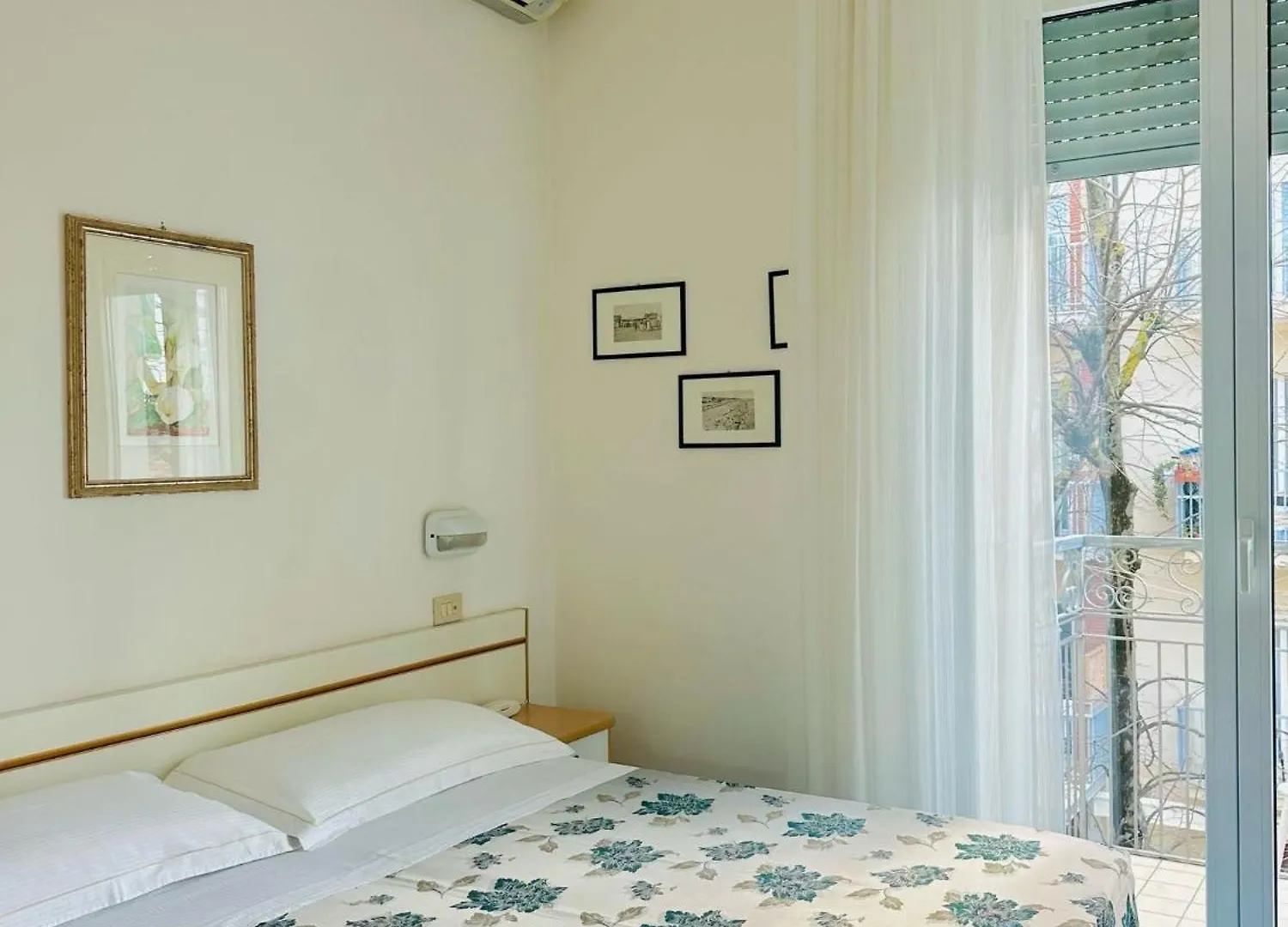Hotel Erika Rimini 3*,  Italy